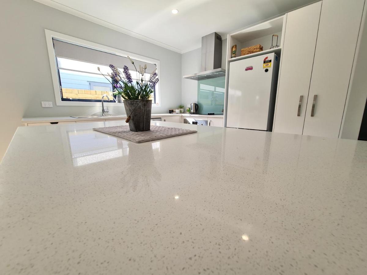 Brand New & Cosy In Kapiti - New 3-Bedrooms 4-Beds In Paraparaumu Esterno foto